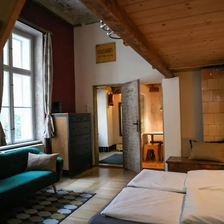 Charming With Big Shared Terrace In The Center Lägenhet *